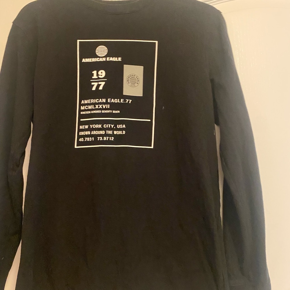 American Eagle Black Long Sleeve Shirt